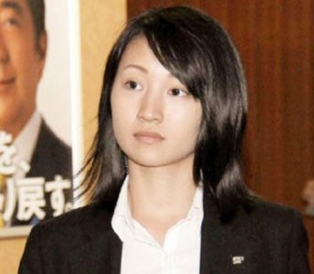 ​日本石田萌美：安倍贴身保镖，杀人不到1秒，徒手打败10名壮汉