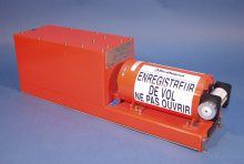 黑匣子颜色的作用,飞机的黑匣子是什么颜色的图8