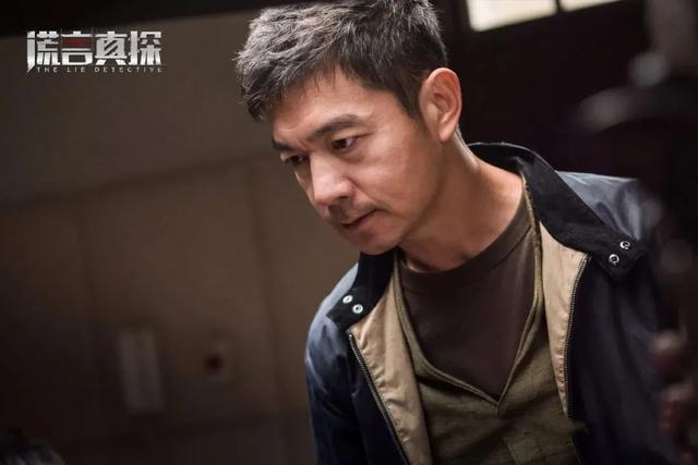 女童遭保姆留电梯后坠亡父亲哭（连捅19刀小保姆坠楼）(6)