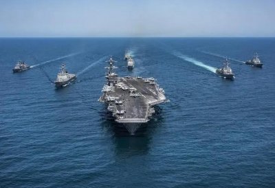 ​成为全球焦点！美国一艘新型航母正式亮相重120000吨！