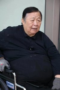 ​秦煌：75岁的港星传奇