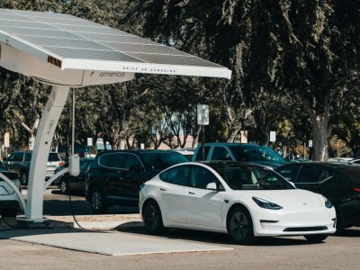 ​汽车以旧换新，“换”来更多市场新机遇