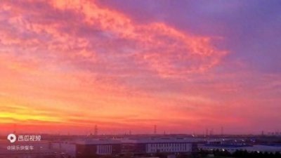 ​地震预兆！前一天极致绚烂的天空