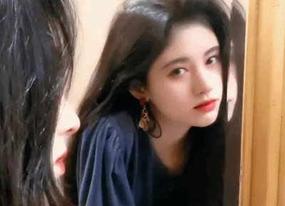 ​埋伏电视连续剧的内容主要有哪些