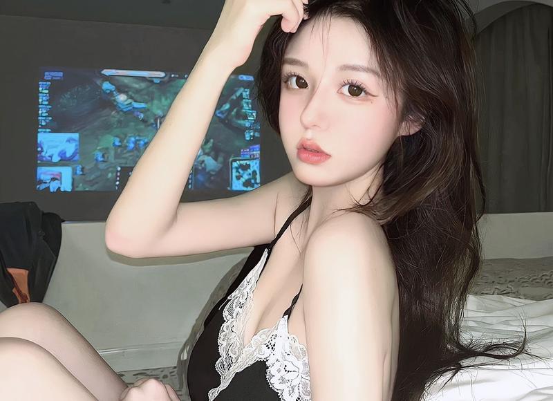 女孩走亲戚被催婚全程蒙头捂耳 第二天又被安排去相亲 女孩走亲戚被催婚全程蒙头捂耳 第二天又被安排去相亲