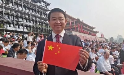 ​为何用《白衣天使》致敬白衣天使？秘密在这儿