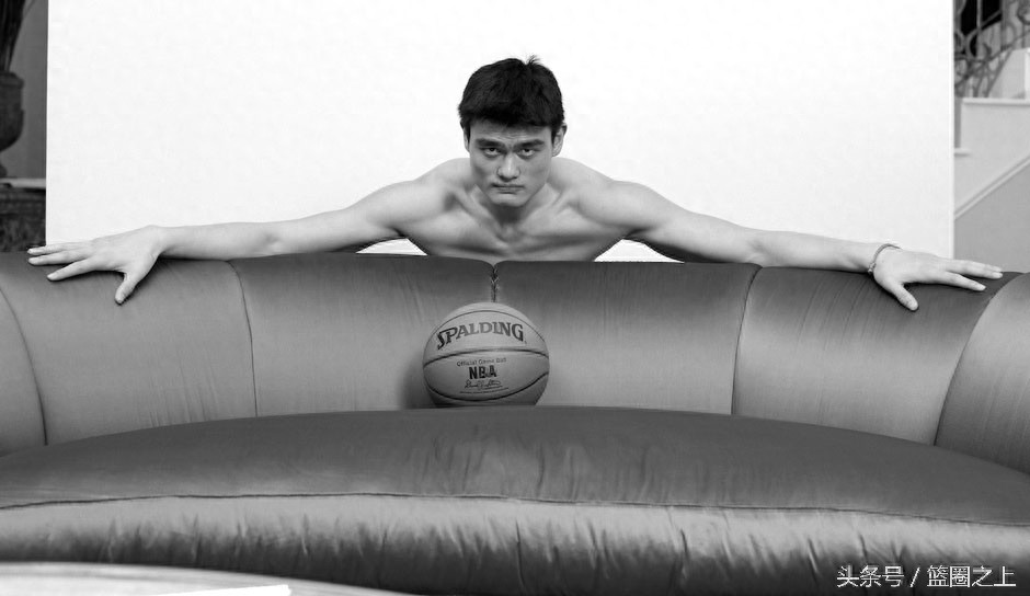 满满的回忆！姚明生涯回顾告诉你为何他如此受尊重！