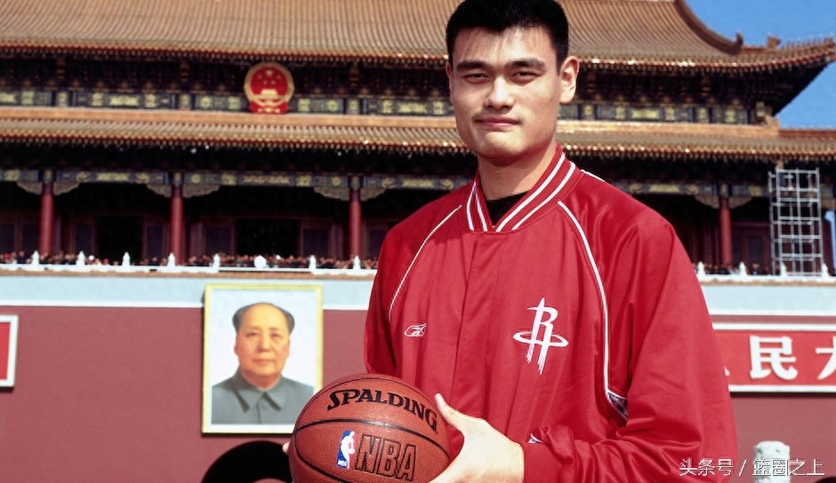 满满的回忆！姚明生涯回顾告诉你为何他如此受尊重！