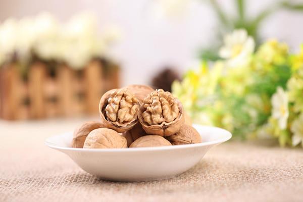 三只松鼠纸皮核桃是哪里的 三只松鼠纸皮核桃怎么样