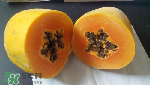 木瓜里面的黑籽可以吃吗?木瓜籽的功效与作用