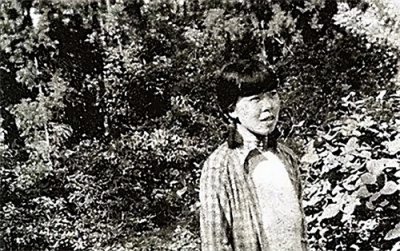 ​萧红：从“战争”到“个人”的焦点转移——对抗战题材的别样处理