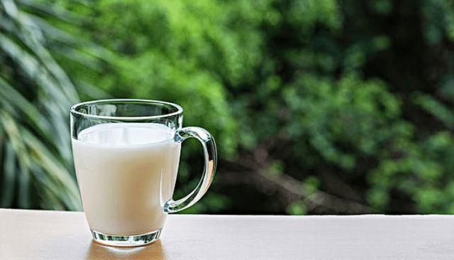 咖啡怎么泡牛奶,咖啡加牛奶怎么做
