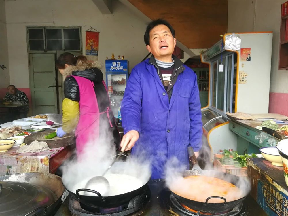 农村带娃做点啥小生意好：在农村适合干点什么小买卖好呢？（女人带着孩子）