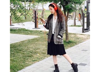 ​怎么安慰女生心情不好（我应该怎么去安慰她）