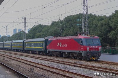 ​四川地区进疆直达列车，Z508次全程仅13站，就是车票太紧俏了
