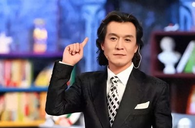 ​李咏病逝4年了，回头看遗孀哈文的选择，才知道李咏有多聪明