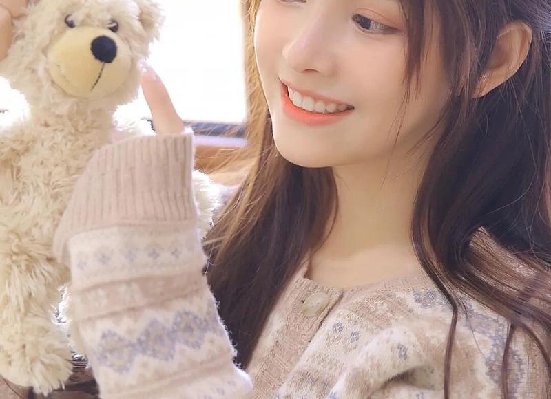情感讲述约炮的路上步履蹒跚的女纸