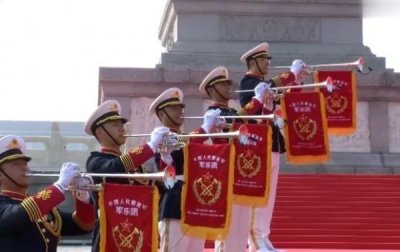​连续6年，烈士纪念日敬献花篮仪式上响起的都是这4首歌曲