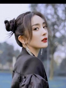 ​被评为了中国内地新“四小花旦”的四位明星 ，谁才是你心中的女神