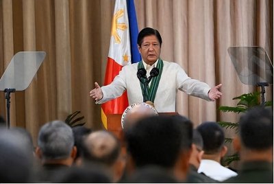 ​中期选举大败而归，马科斯发出求和信号？希望老杜放下“成见”
